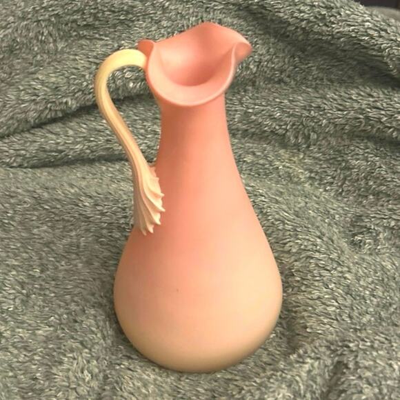 Pink Burmese 1930s Cruet Applied Claw Ribbon Handle Amazing Glow - Picture 4 of 12